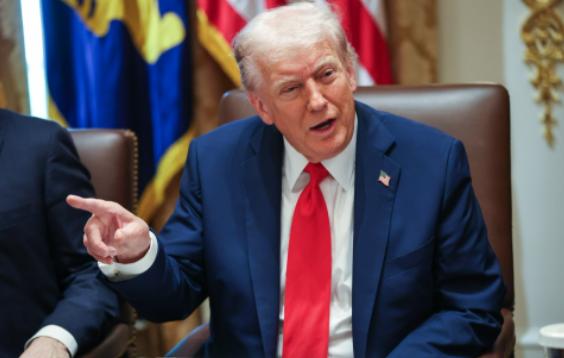 特朗普刚刚发出了与所有的盟友分手信，北约和日澳韩一网打尽
 
“由于我们取得了如