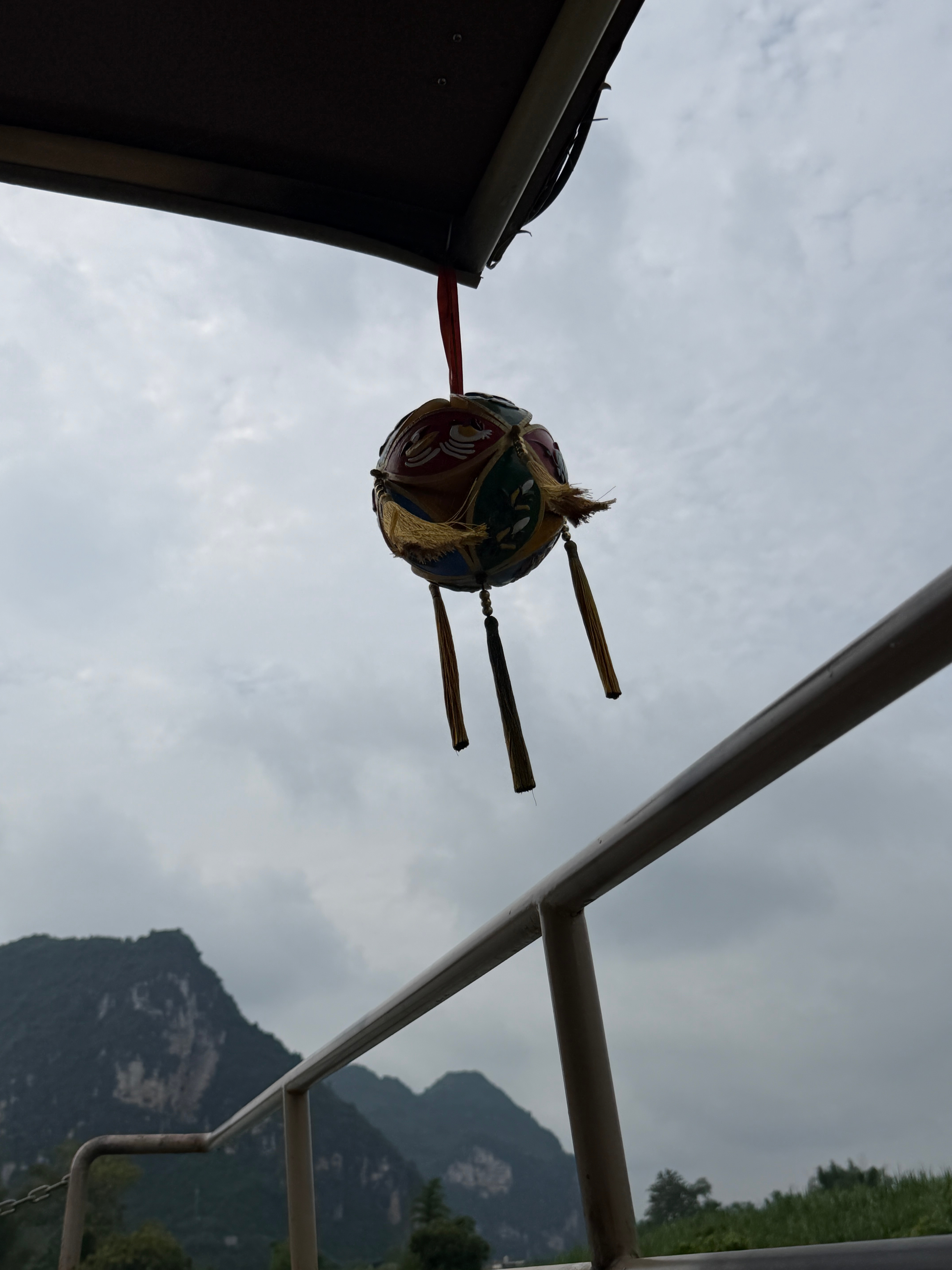早喽 坐船出发 