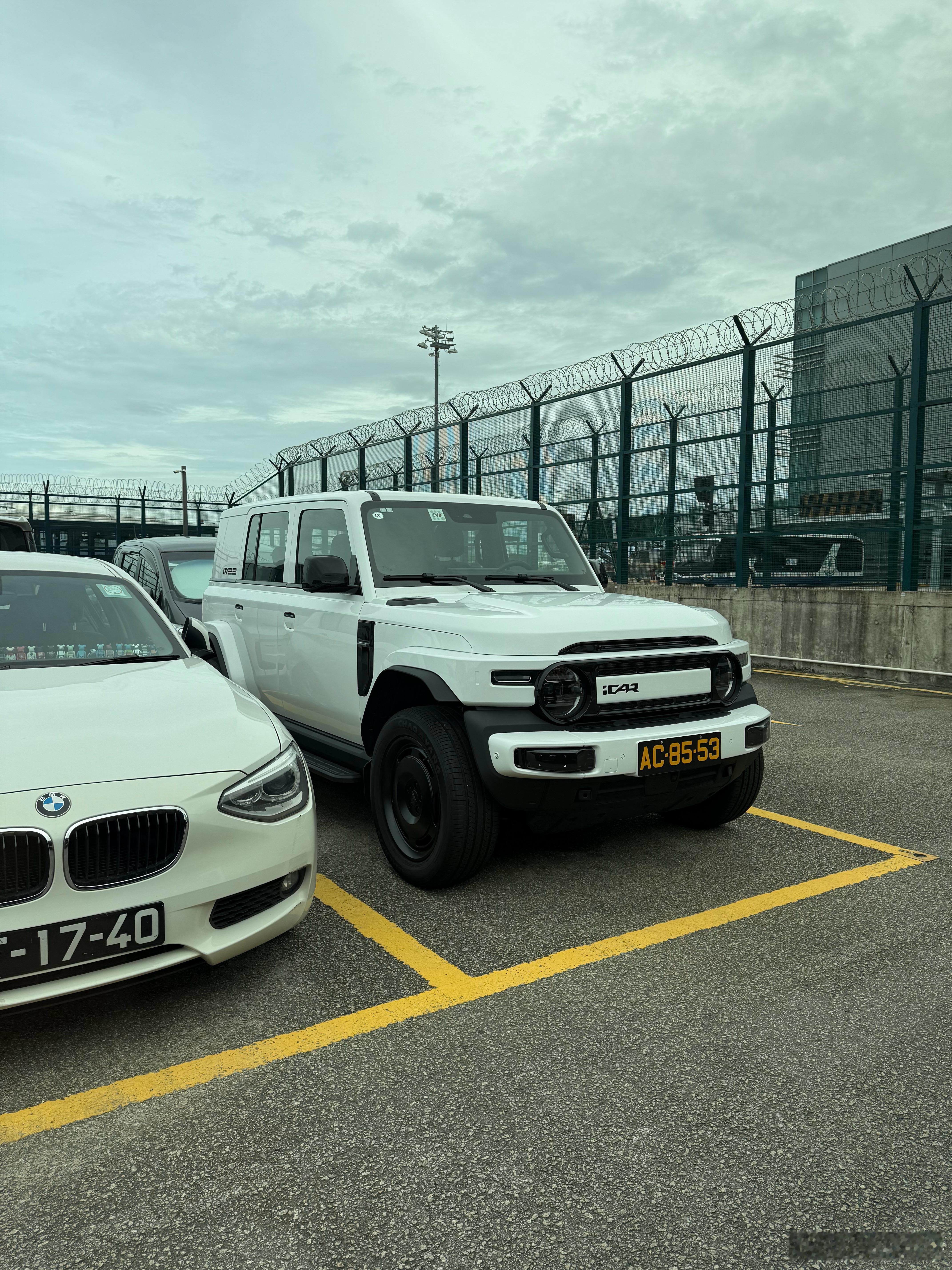 换了个马甲儿，差点儿没认出来啊，这牌子配上icar v23也太帅了吧汽车[超话]