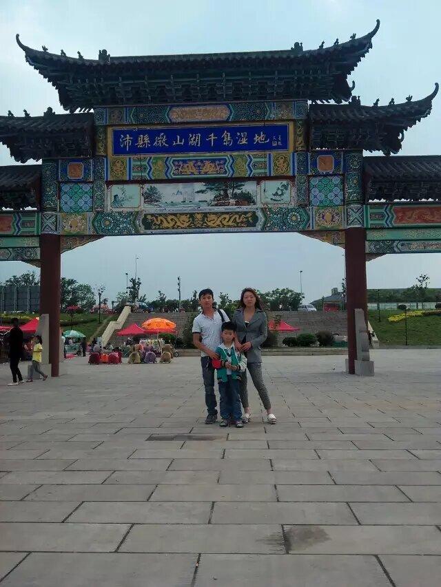 这些年我经常往来滕州和沛县，对两地发展关注比较多一些，下面简单对比一下两地数据：