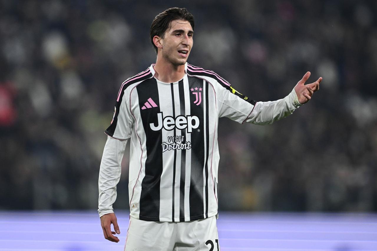 【米雷蒂成为尤文内部讨论的焦点】

斯帕莱蒂上任后，米雷蒂在对阵博德闪耀、帕福斯