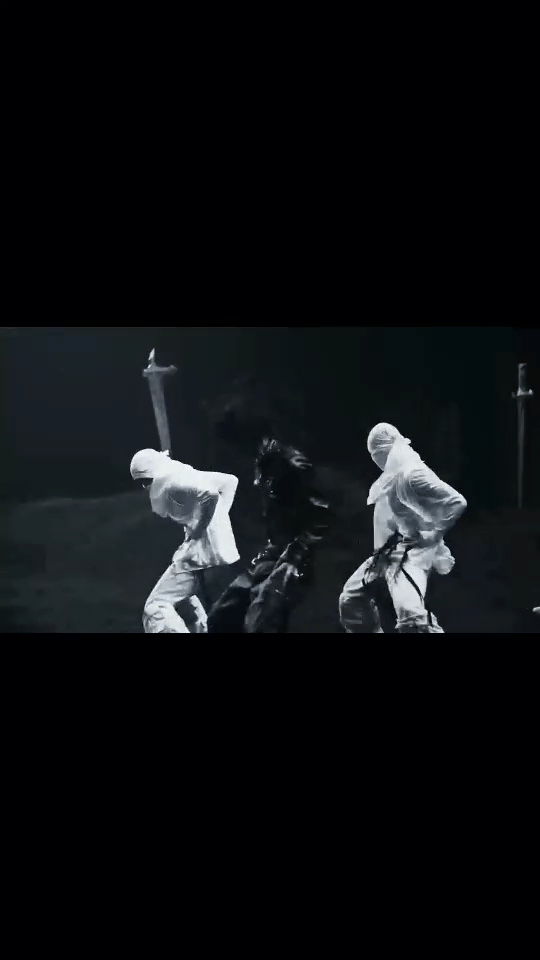 林秋楠520翻了520度空翻 看完首支单曲《CROWN》MV，第一反应：这真的是