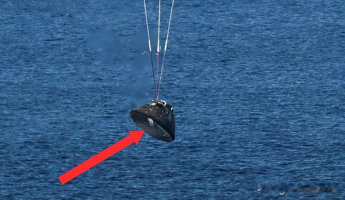 感觉美国太不容易了。
绕月返回舱降落，那是假的。
营救飞行员，那是假的。
现在居