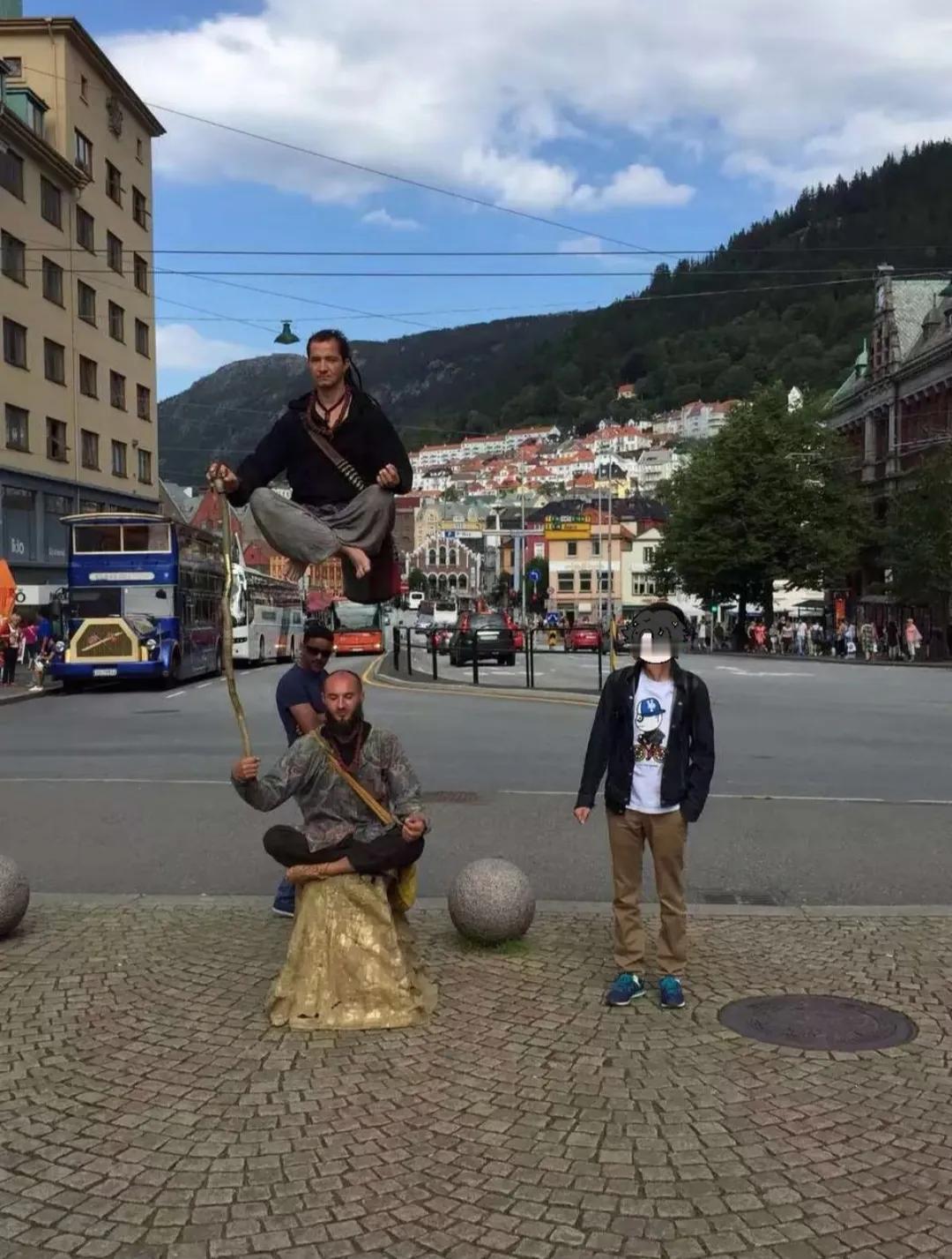 这是怎么做到的，谁来破解一下？