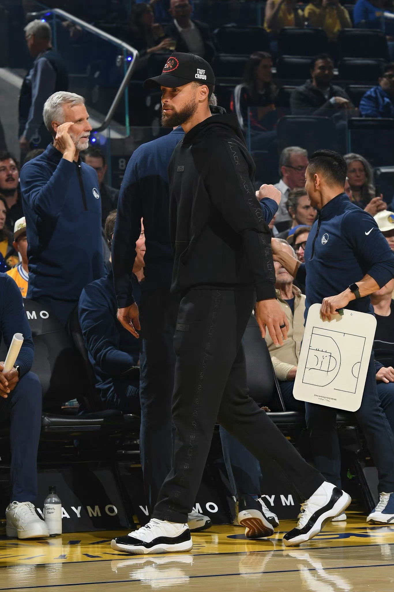 这赛季不再打了也能接受，重要的是把身体恢复好！“斯蒂芬-库里伤情更新：金州勇士队