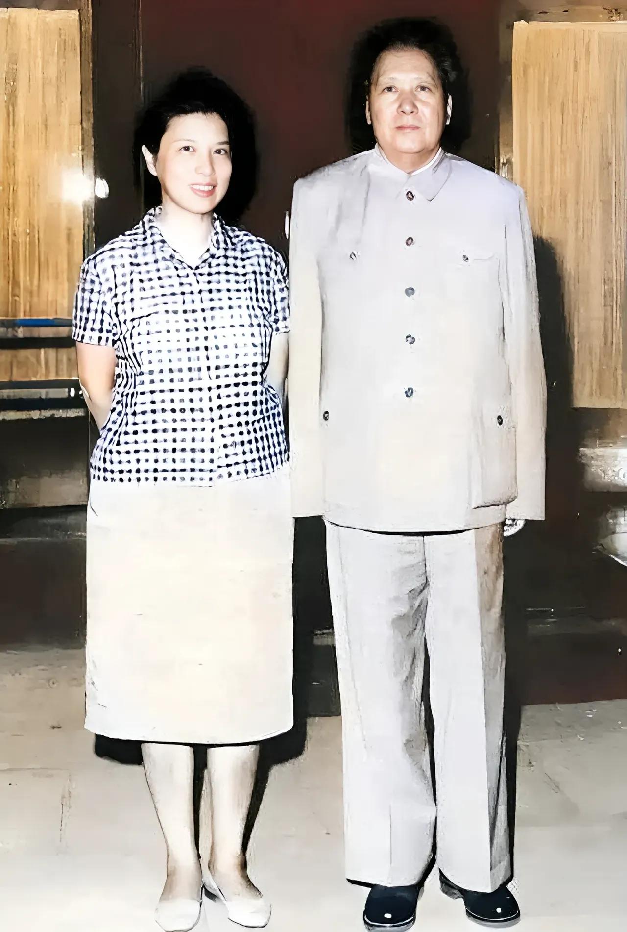 毛主席与外交家！