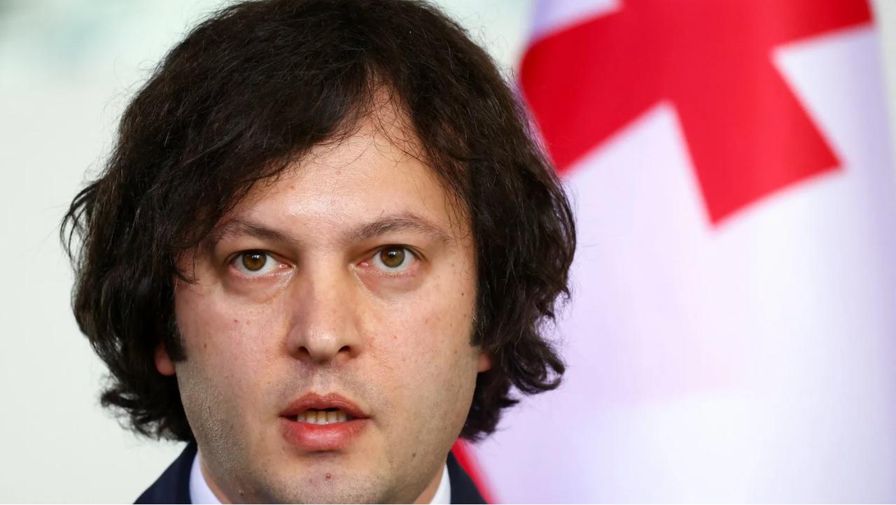 格鲁吉亚总理表示需恢复与欧盟关系
 
 
格鲁吉亚总理伊拉克利·科巴希泽在新年前