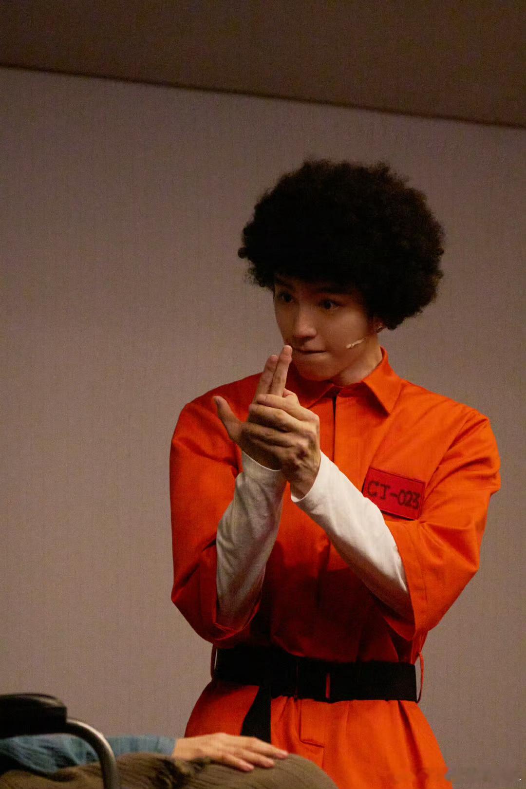 王俊凯将身体练成容器看看吧 