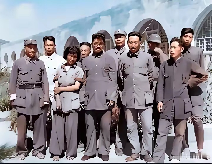老照片 1942年，贺老总与薛明在延安举行婚礼。历史人物 ​​​