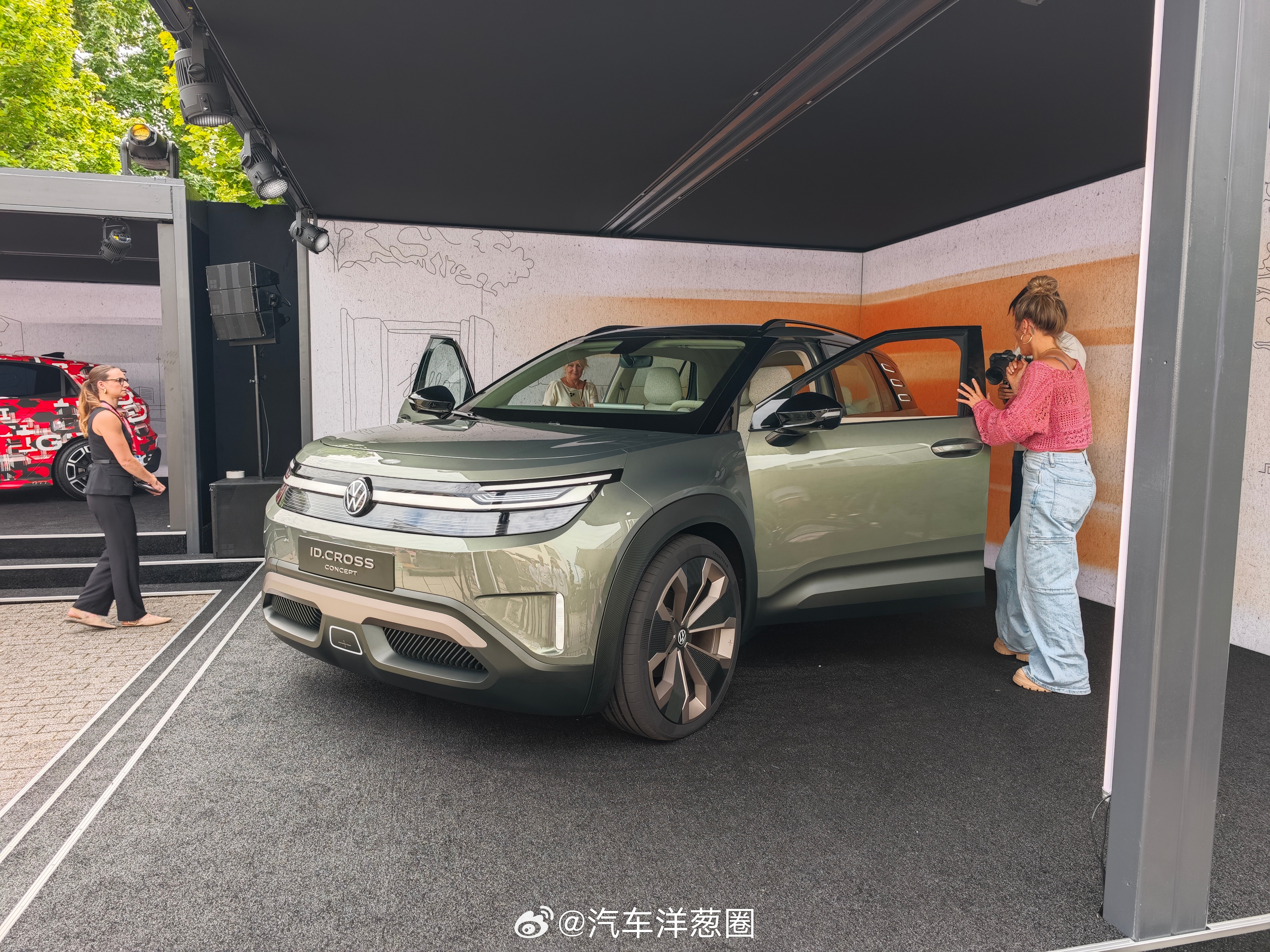 ID. CROSS概念车，兄弟们喜欢吗？葱爆新车 用了MEB+前驱平台长宽高：4