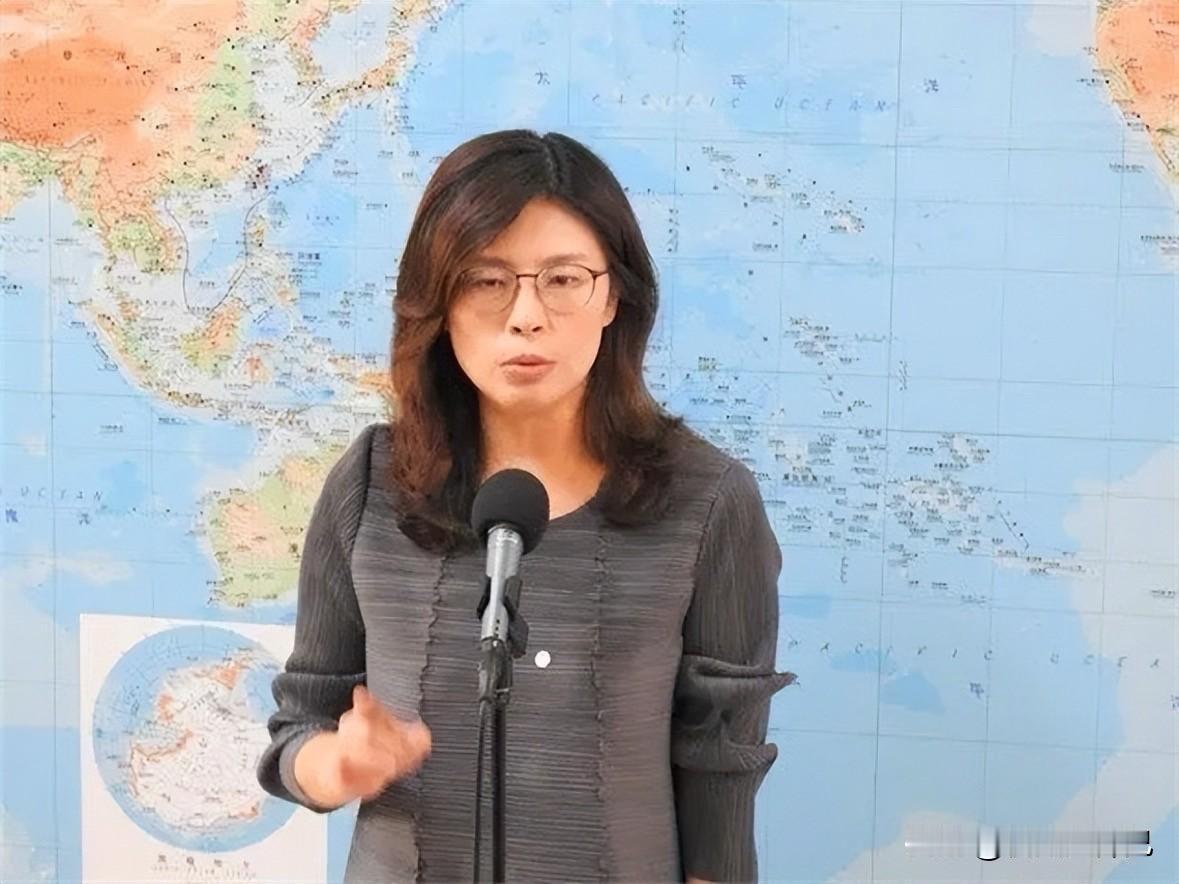 郑丽文最大的领导困境是什么？

国民党的历任党主席中，马英九以个人政治魅力为最大
