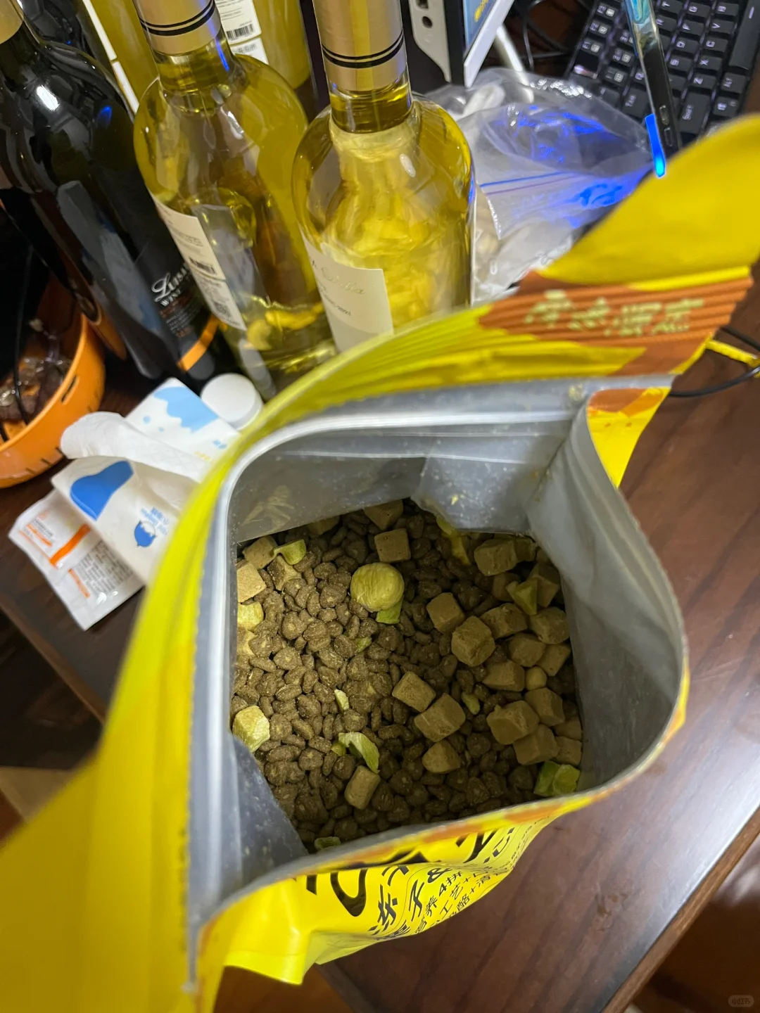 现在的狗粮，都有板栗味的了？