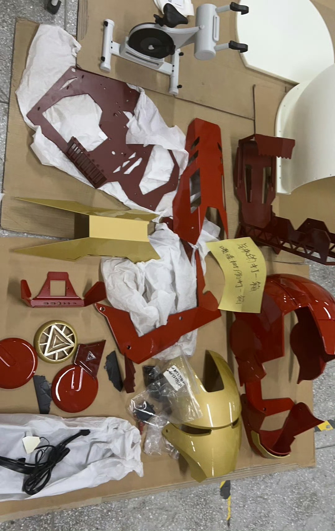 小红书突然被一群人点赞，原来是一个之前做的钢铁侠机箱火了。这个我也很喜欢，不过因