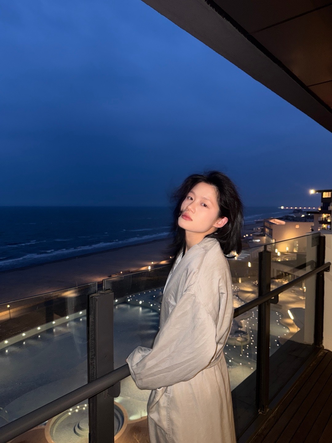 📒：试驾PLOG日出看了 蓝调拍咯帅🚗暗夜紫一定要肉眼看！极氪007GT