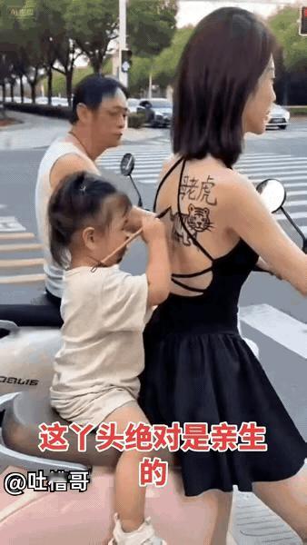 聪明的宝宝
学以致用
这下妈妈出名了

婴儿聪明天赋 有能力聪明孩子
