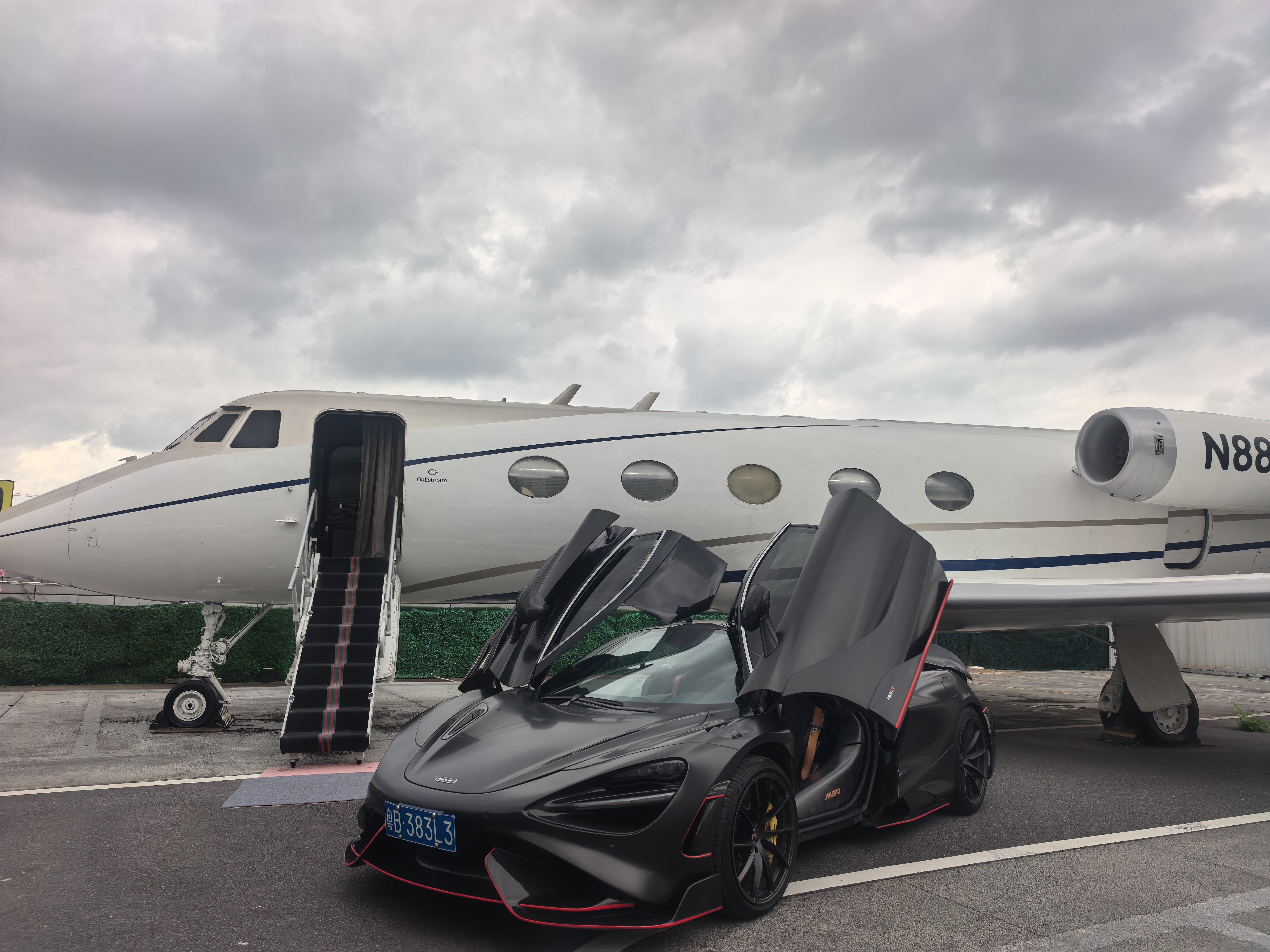 今天的拍摄活动。最近的拍摄很多，如果天气好点的话，就更给力了。 深圳·空中的士私