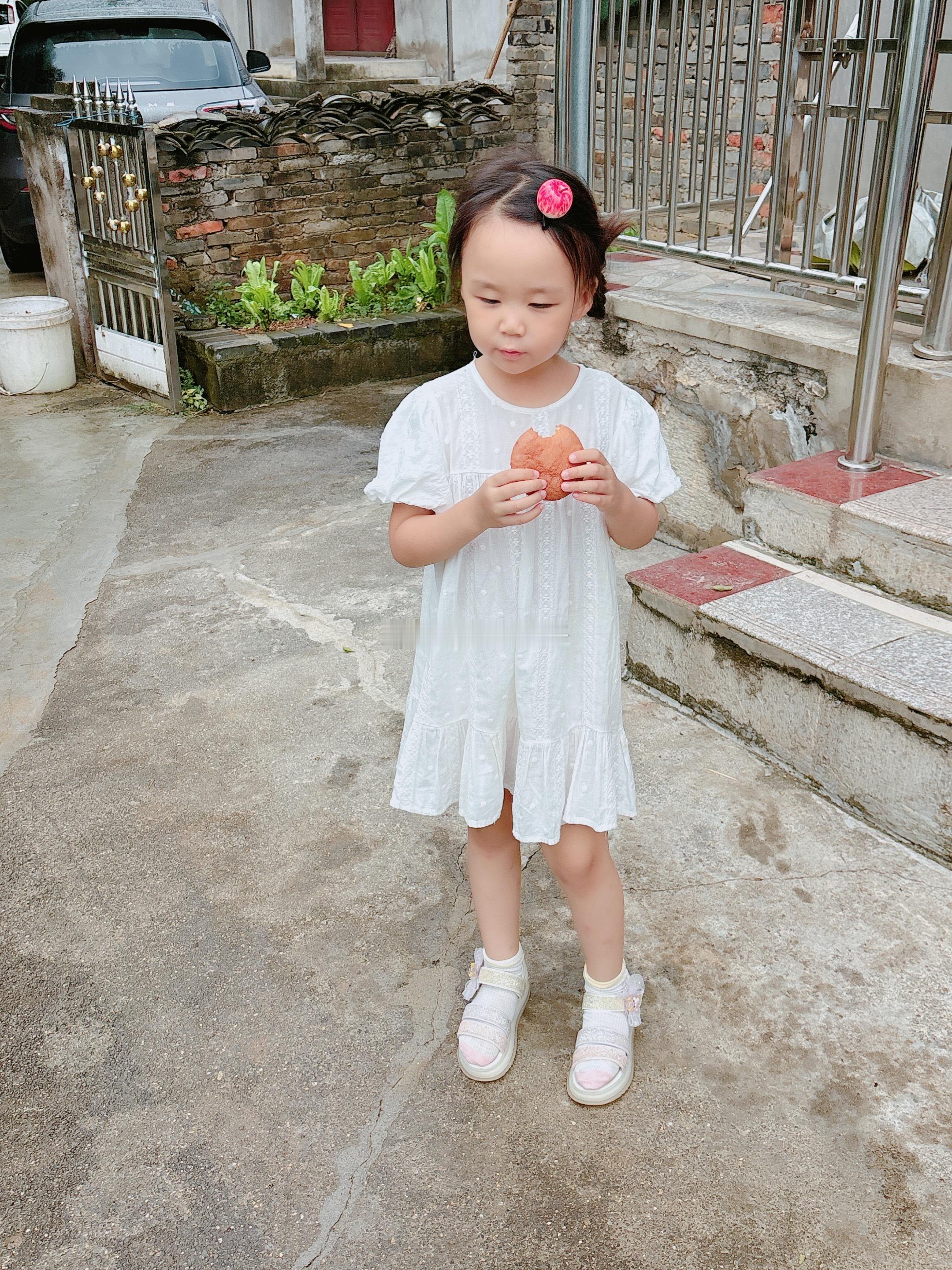 ツ 𝙃𝙖𝙥𝙥𝙮 𝘿𝙖𝙮 ▫️◾️ 👧🏻和星星哥哥一起回外公外