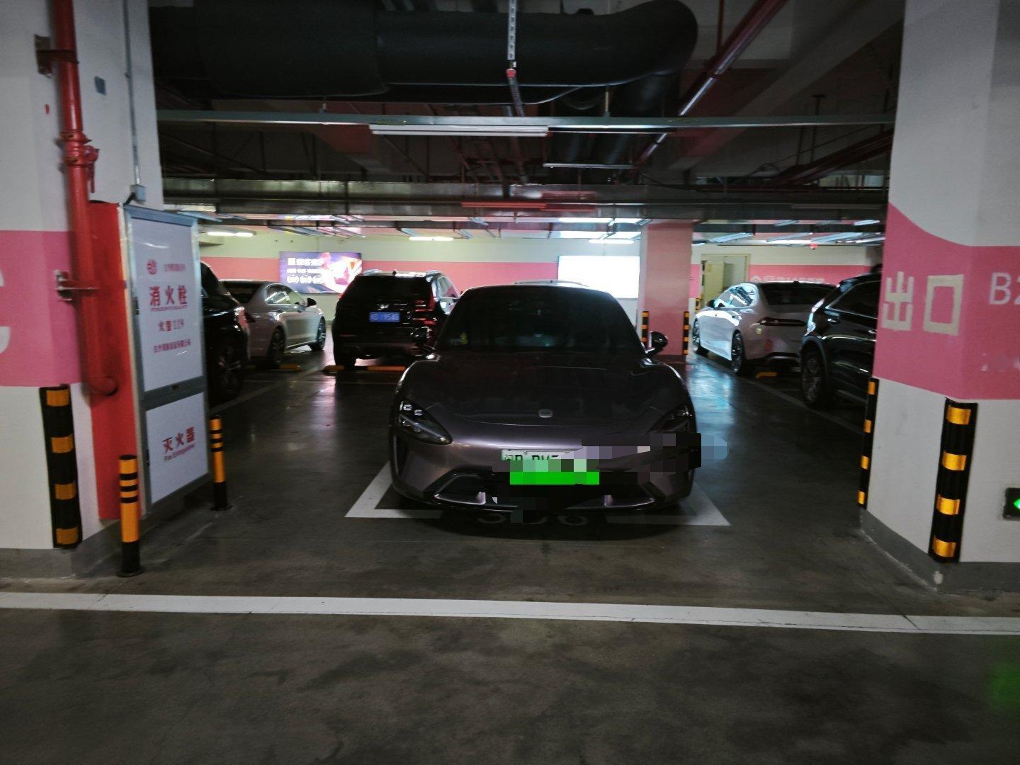 运气爆棚了兄弟们，超级大车位停谢尔曼都可以 ​​​