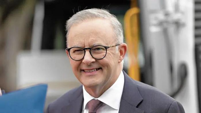 澳大利亚不走寻常路？
最近澳大利亚的昂撒宗亲们，也是长期以来最最亲美的加拿大、英