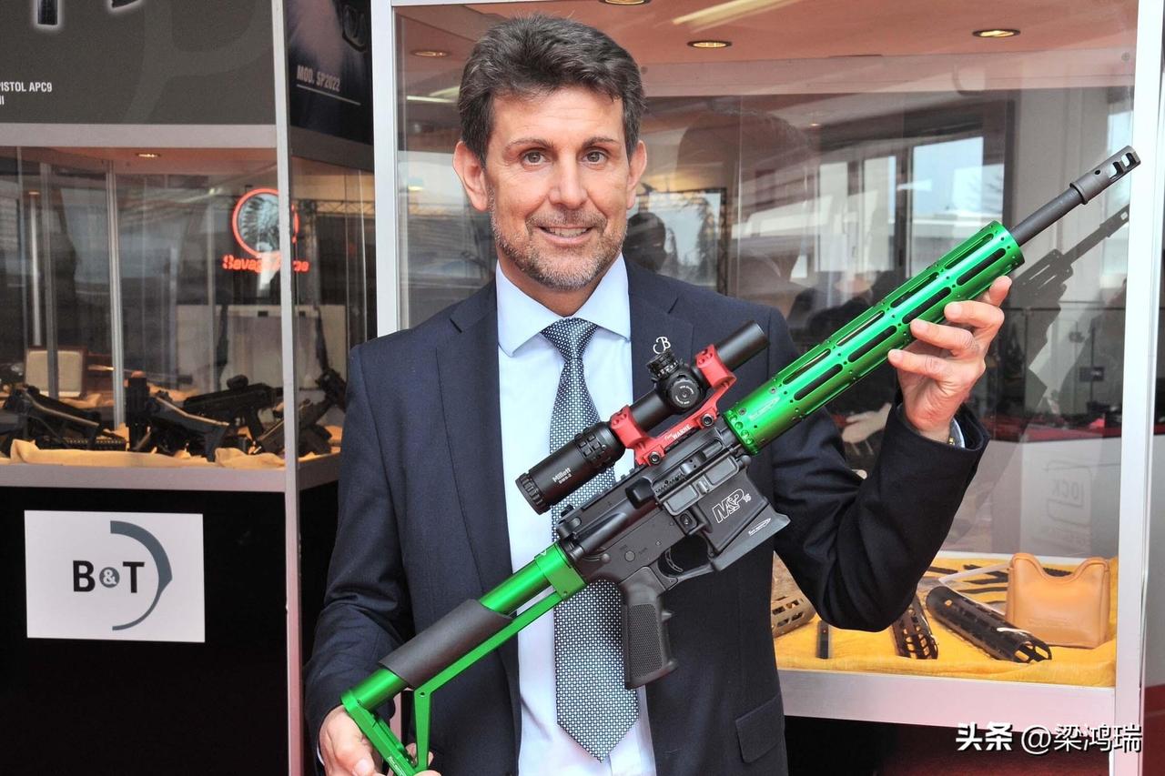 一名意大利军火商承认参与密谋出口美国制造的弹药，这些弹药后来被用于对乌克兰的战争