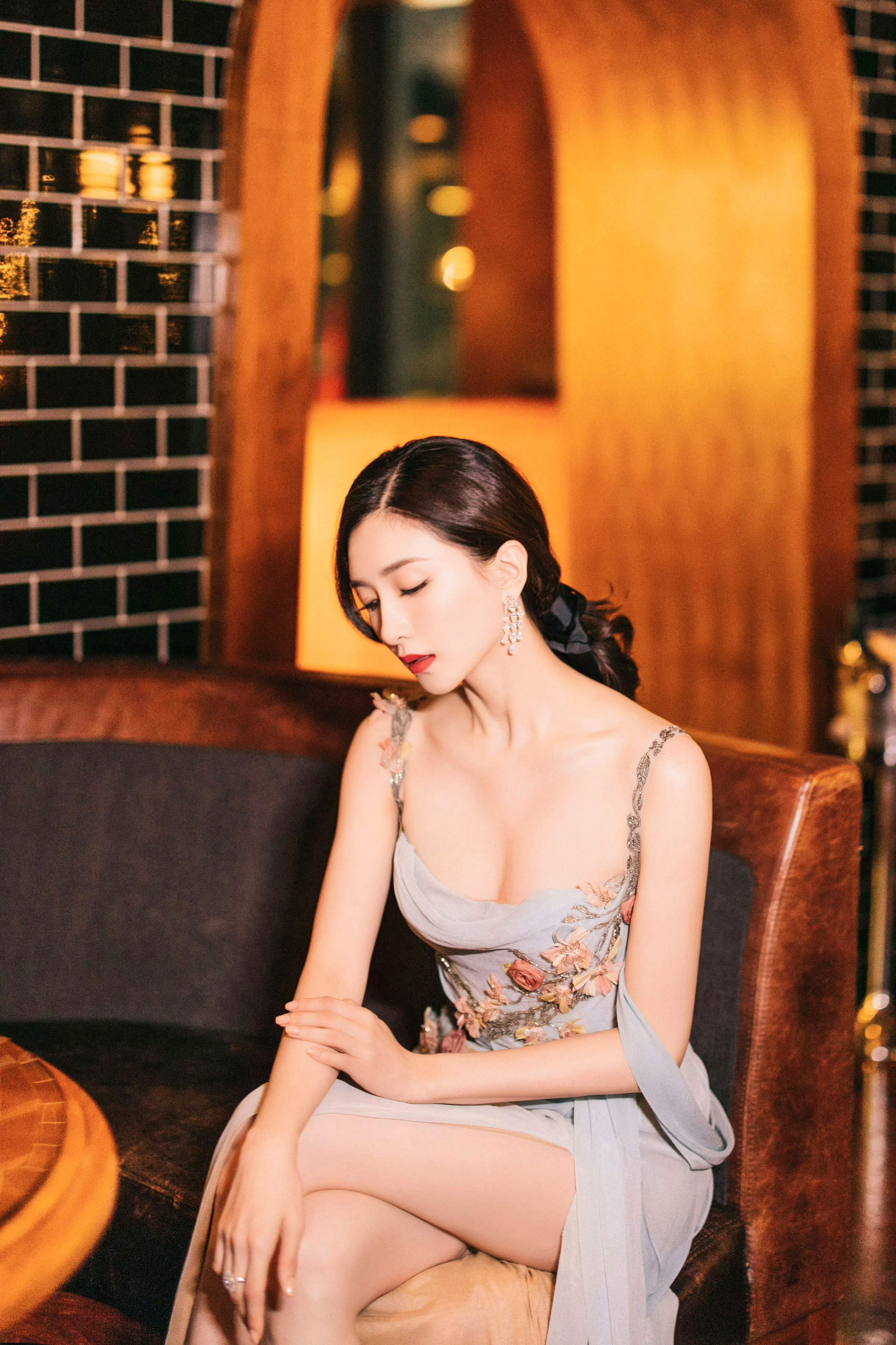 江疏影✖️V领开叉连衣裙[送花花] ​​​