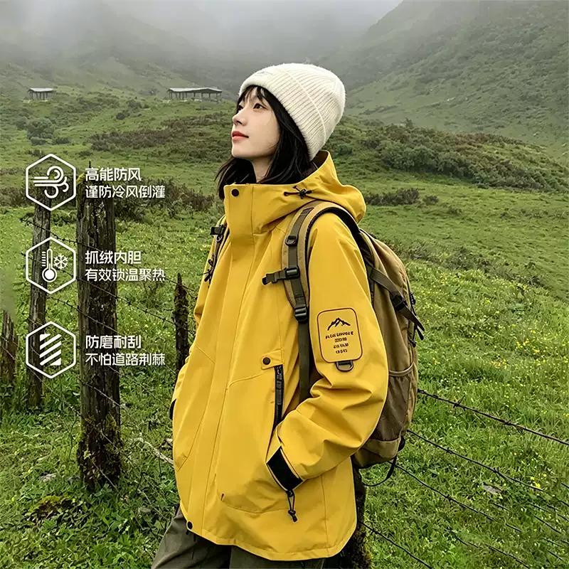 LegendPaul只要40多块搞定，而且是适合深秋初冬穿着的加厚户外连帽登山服