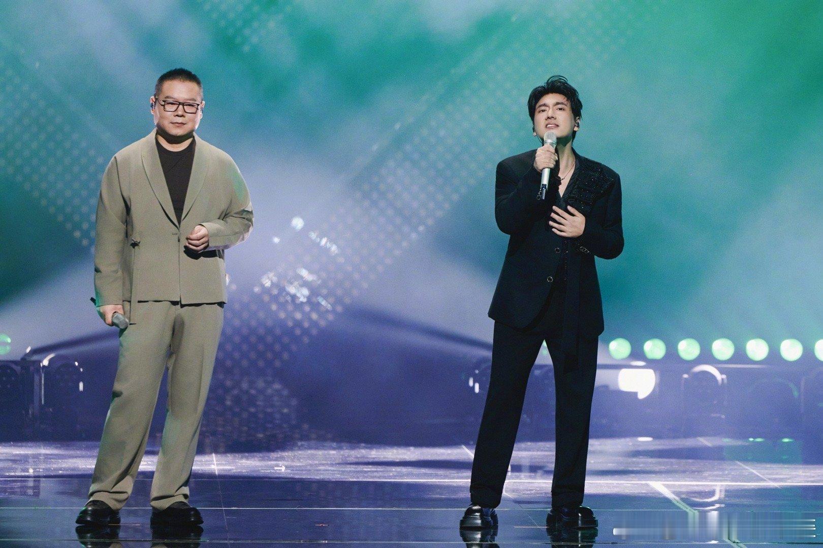 海来阿木vs岳云鹏 一句“许多年前我也曾有梦想”直接击中泪点！海来阿木和岳云鹏的