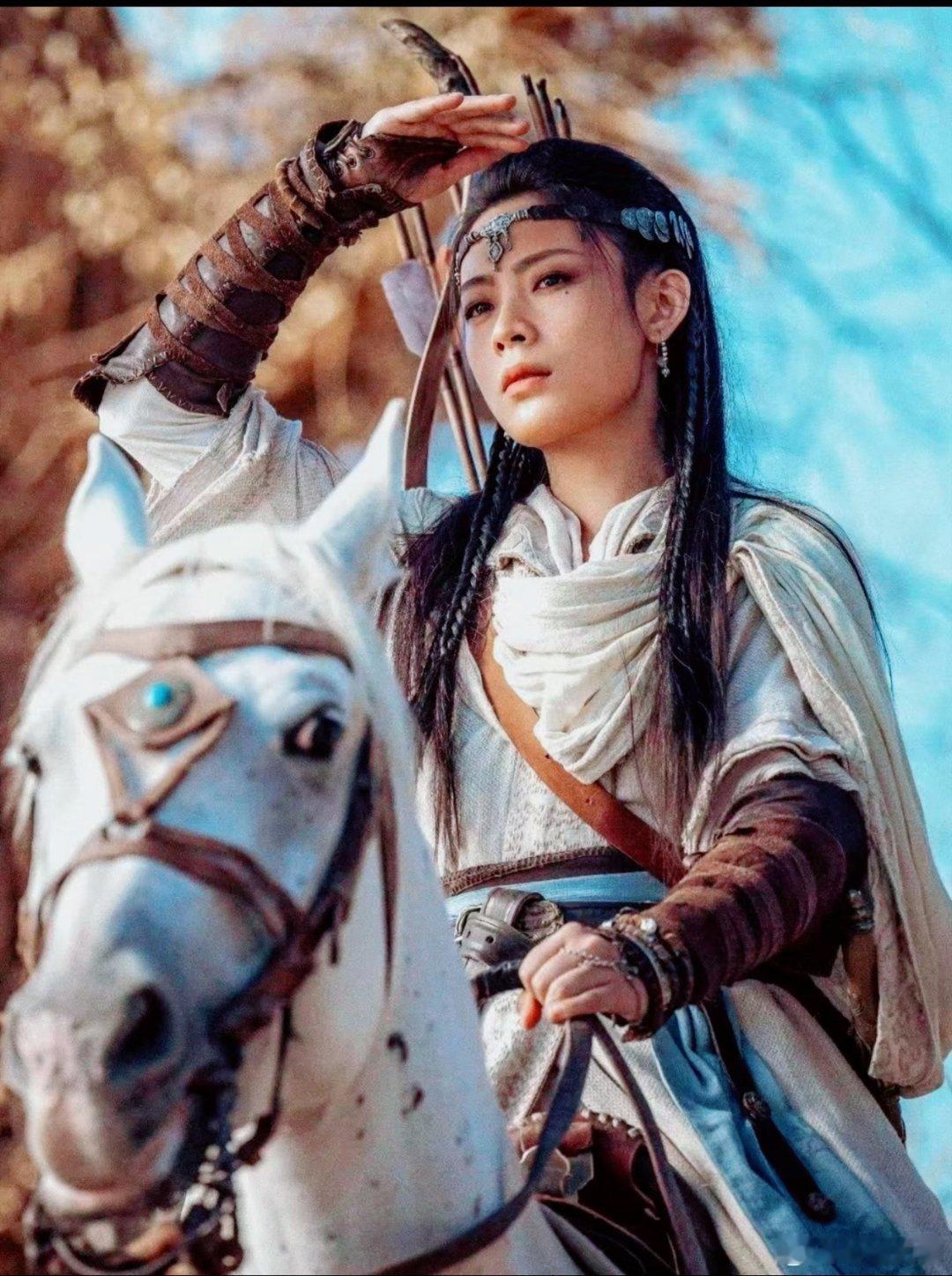 陈丽君戏曲顶流的线下号召力陈丽君一步步稳步成长时间线：2019年，主演越剧大戏《