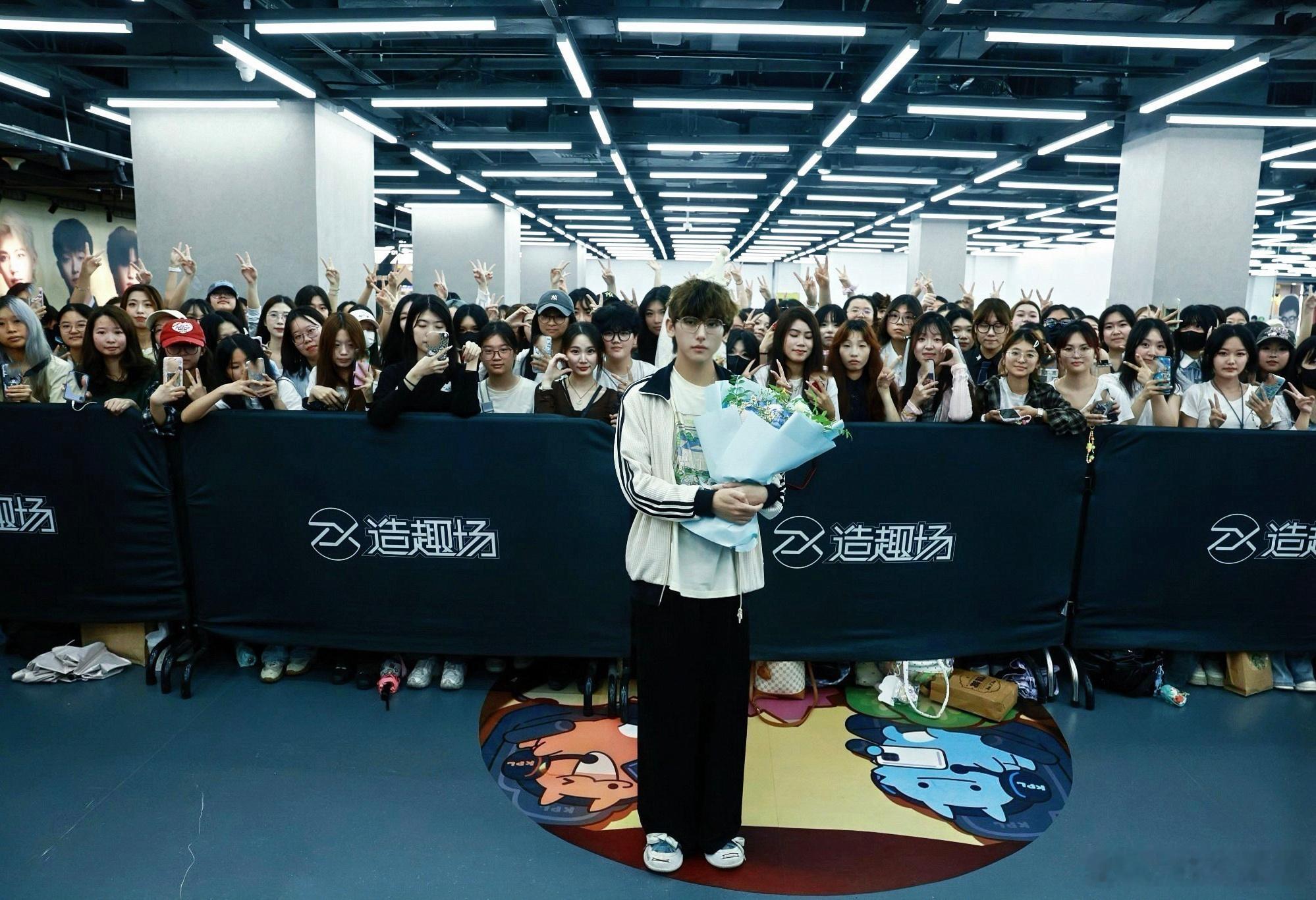 KPL十周年城市活动巡礼 一城一场电竞盛会各地玩家奔赴线下相约，十周年巡礼串联万