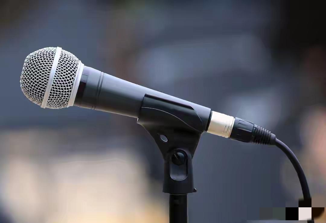 伊朗发出海峡致命警告！特朗普放话封锁，全球能源生命线告急
 
伊朗革命卫队海军发