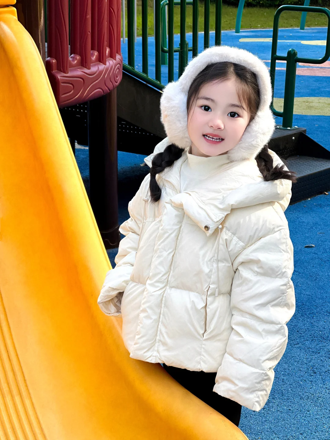 女孩子真的好可爱～