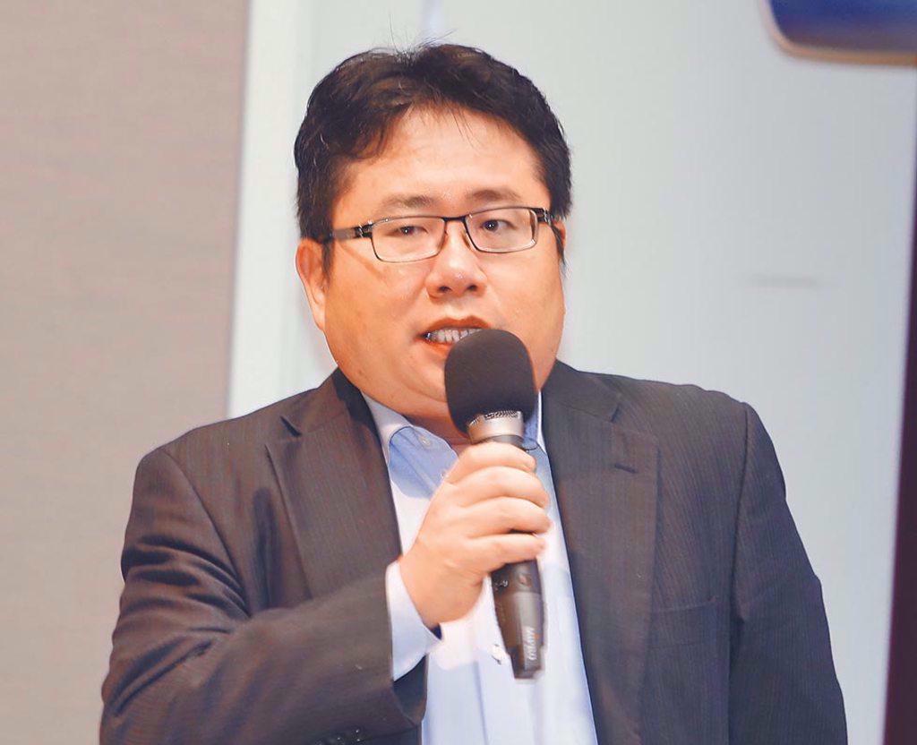 香港男子殴打矢板明夫，警方扬言追查“在地协力者”
日本媒体人、印太战略智库执行长