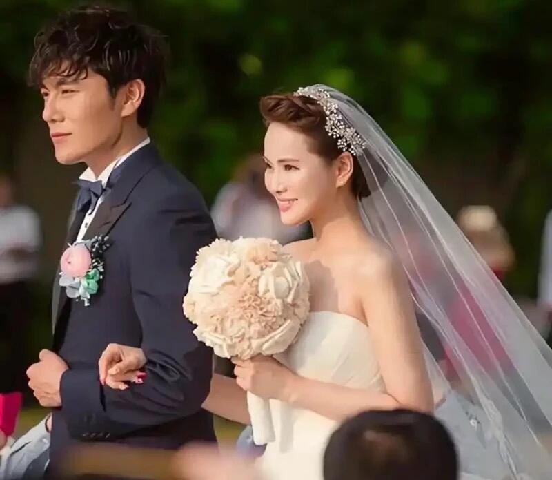 伊能静和秦昊认识4天就决定结婚伊能静秦昊短短4天就互定终身谁能想到相识短短四天就