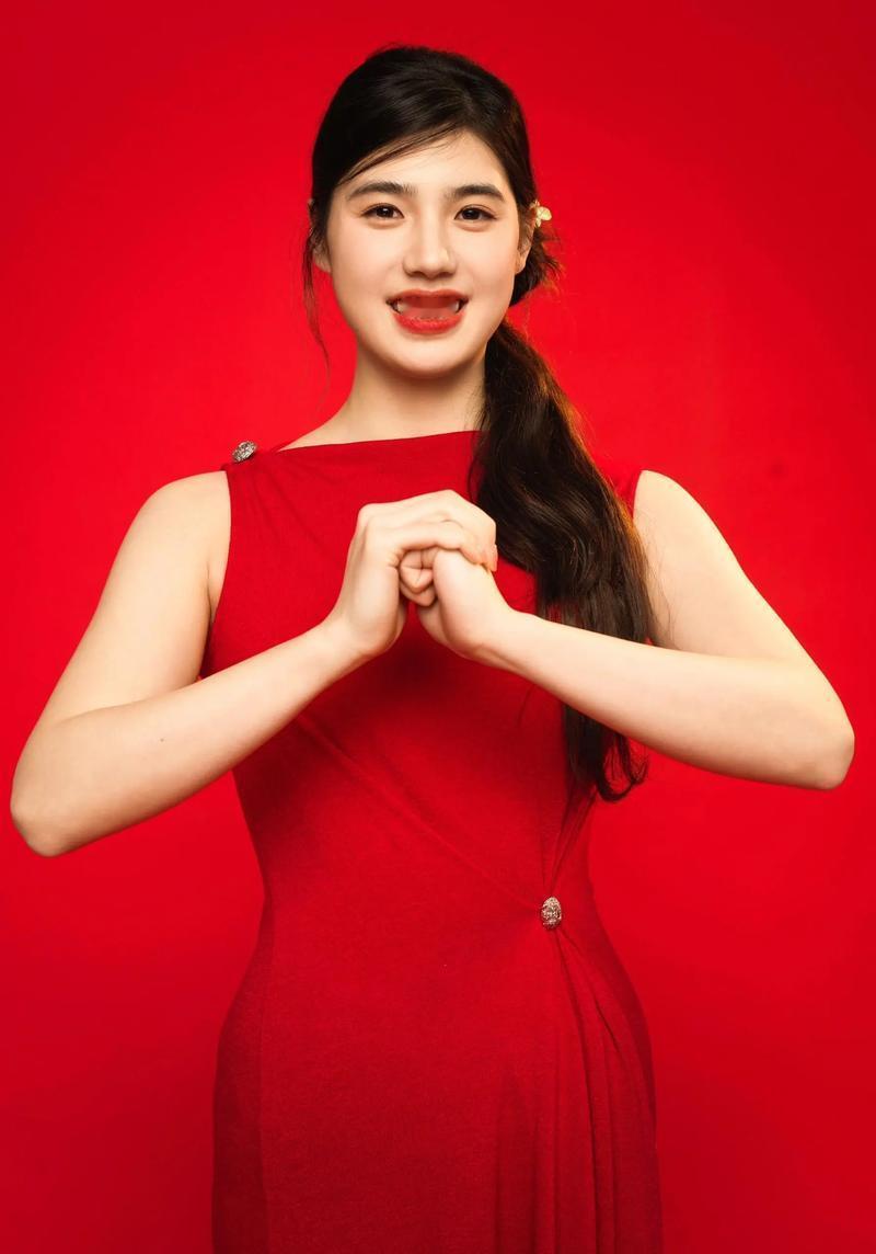 拥有 “蝶后” 之称的张雨霏，张雨霏的美，是力量与健康的完美融合。