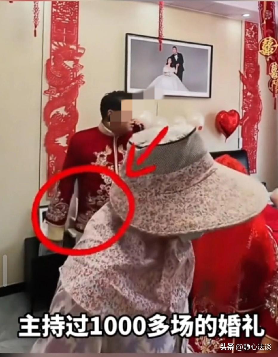 山东临沂，3个大妈自发前往农村婚礼赶喜，她们趁现场人多杂乱，悄悄直接闯入新人私密