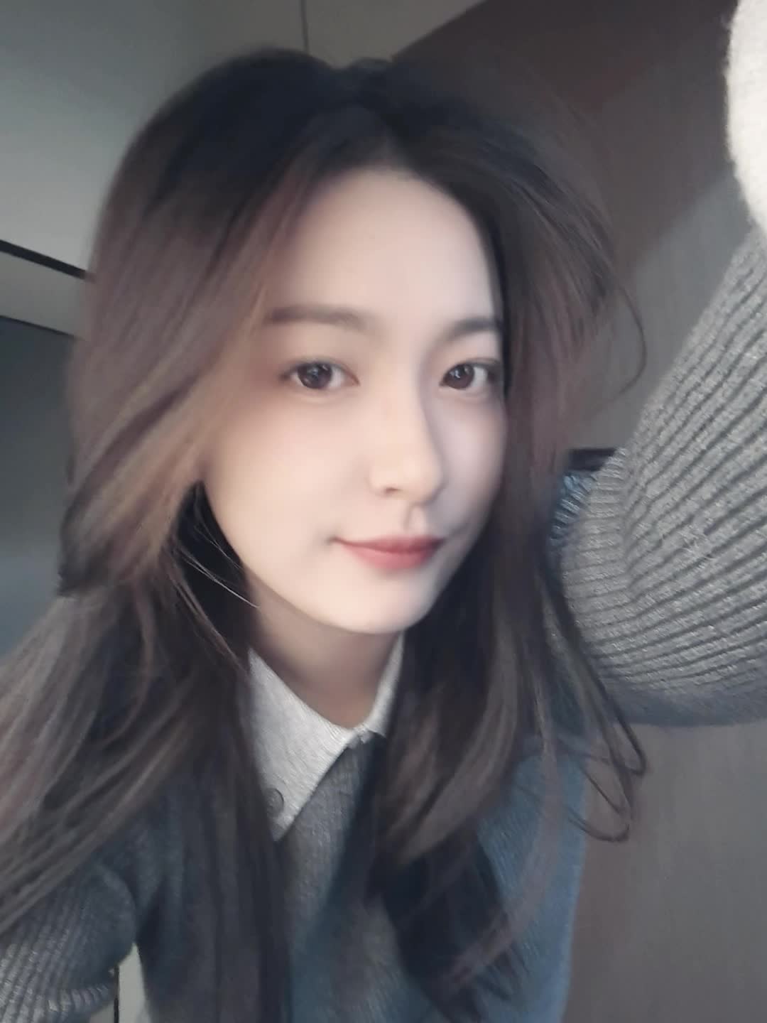 我的性格十分恶劣，但是胜在脸实在太乖