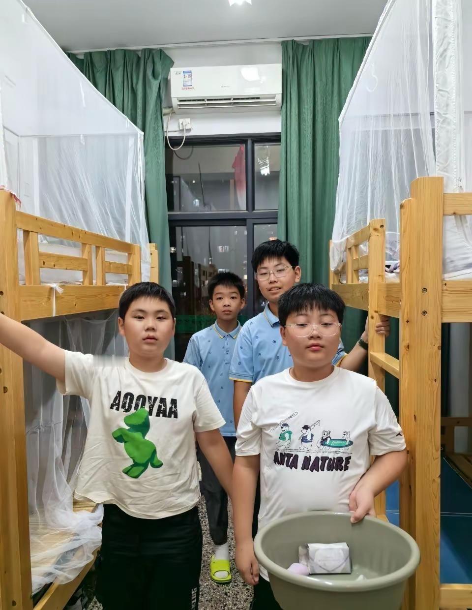 看到空荡荡的房间，这一刻你在想什么？最大的谎言就是等孩子住校你就解放了，妈妈的世