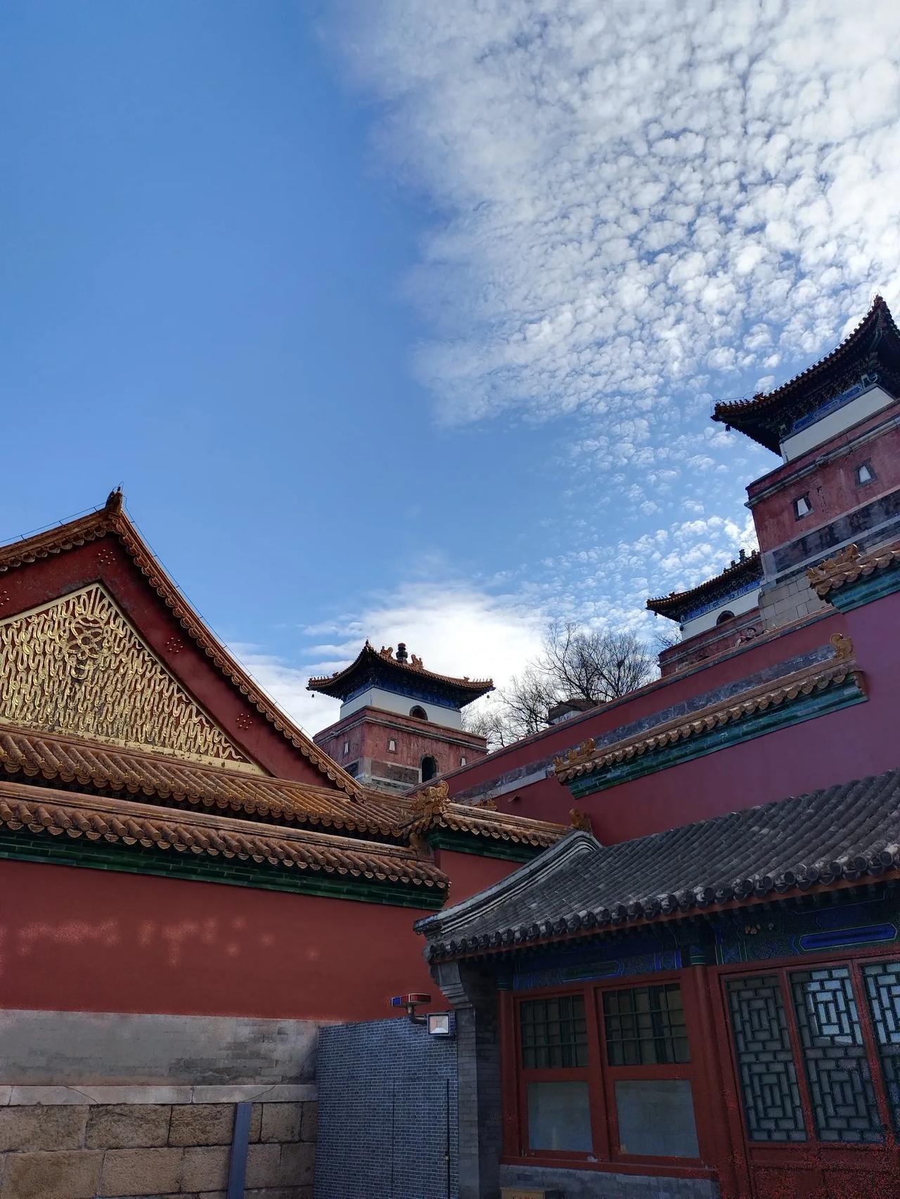 分享一张你最近随手拍的天空