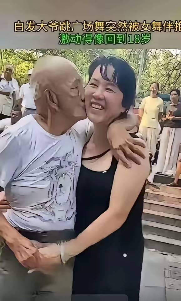 老夫聊发少年狂
广西柳州某公园里，每天下午都会出现一个身影，78岁的退休大爷，不