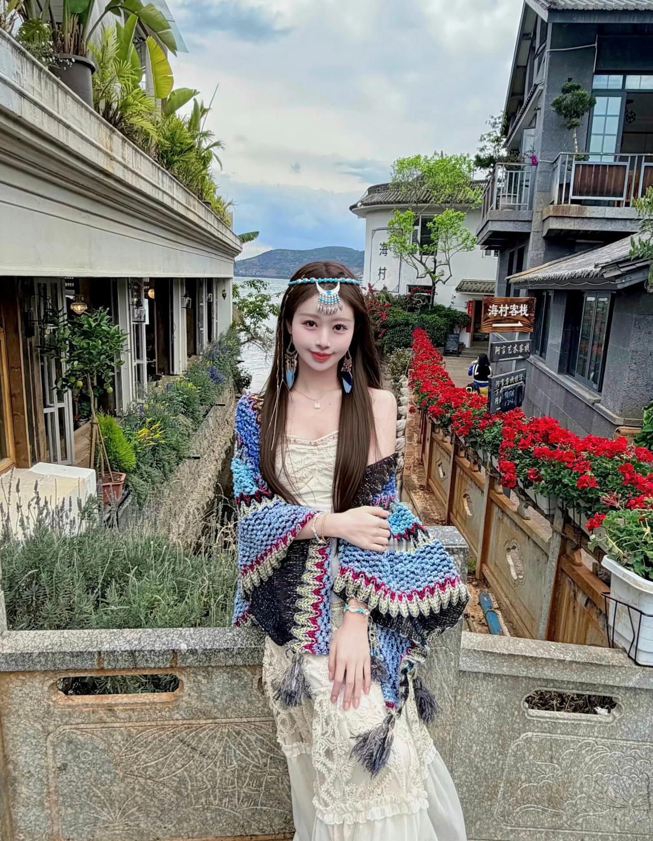 赴一场大理的风花雪月，把洱海的温柔，藏进波西米亚的浪漫里。

在双廊的街巷漫步，