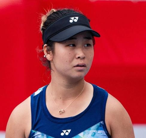 绝境翻盘！宁波本土金花施晗2-0击败9号种子，连续三站突围闯进宁网正赛
    