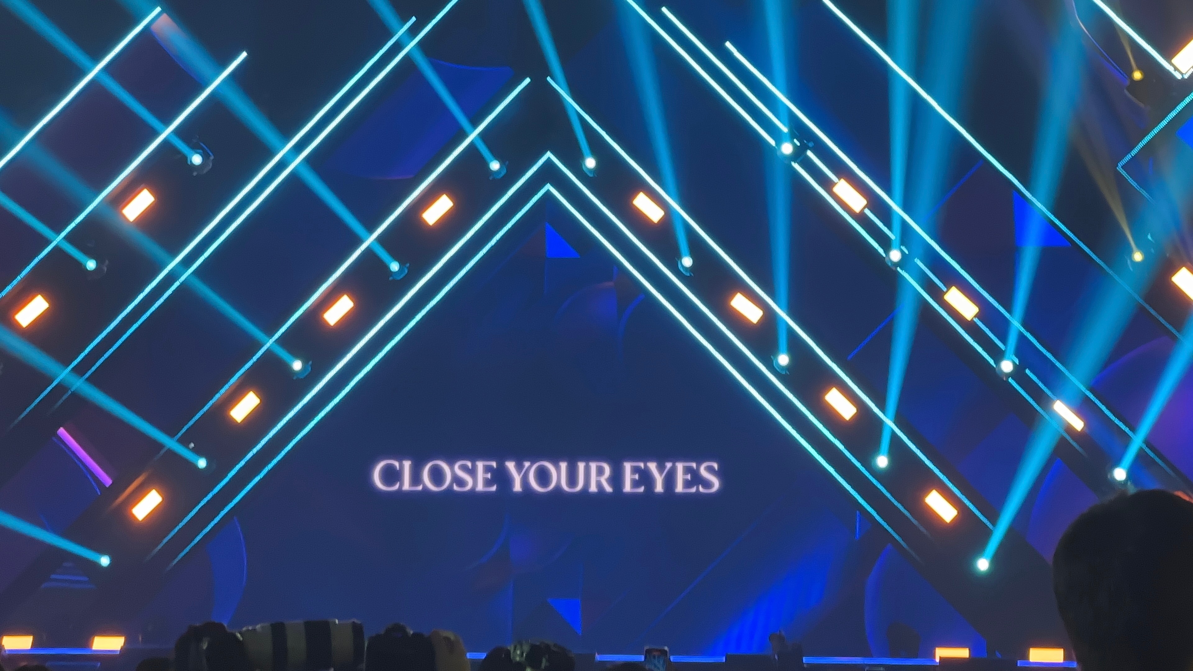 Project7选秀组合名：CLOSE YOUR EYES 
