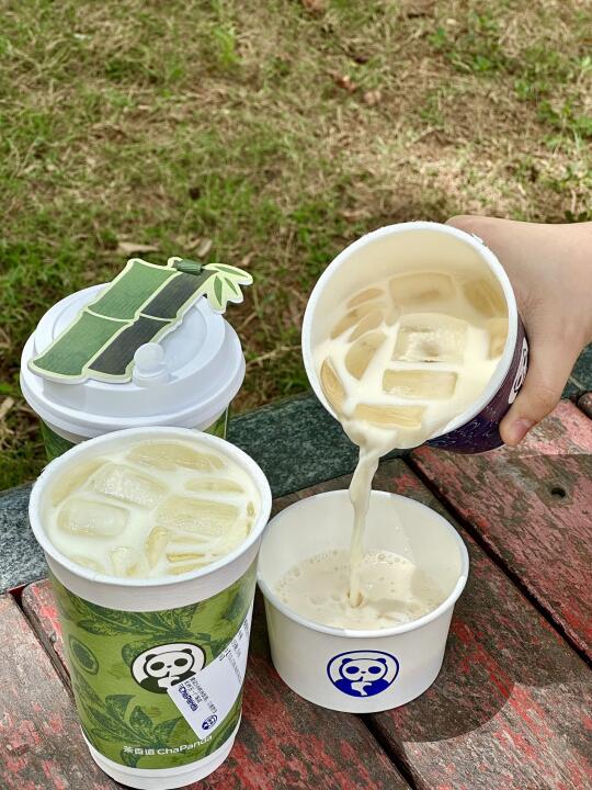 啊啊啊传下去！！9.9r喝茶百道鲜奶茶