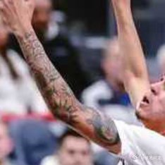 北京时间1月28日，NBA常规赛继续进行，波特兰开拓者队（23胜25负）继续连败