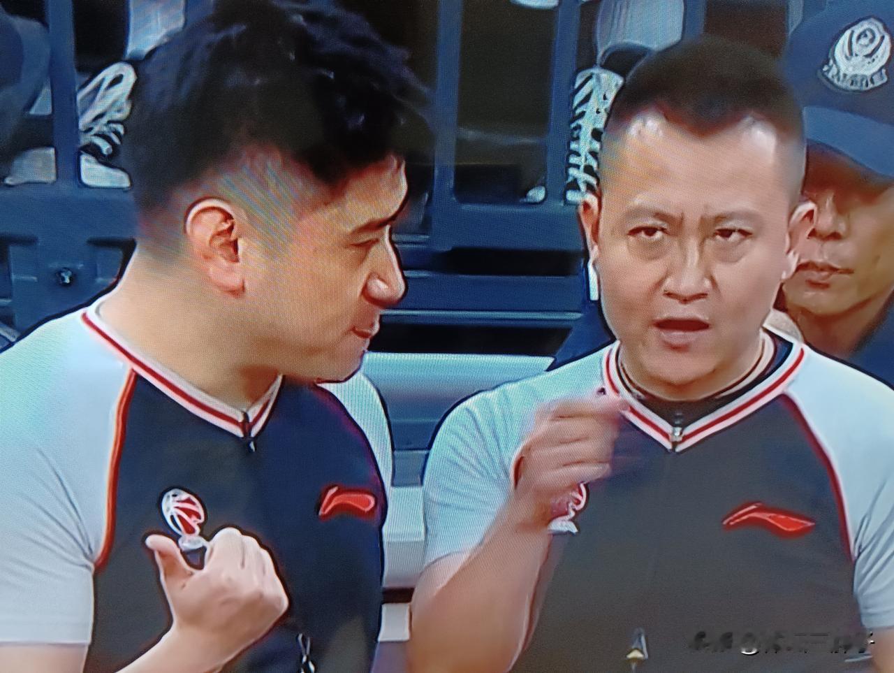 一场谁也不服谁的焦点战，又被CBA裁判搅合了。今晚山西男篮客场挑战深圳队，不用说