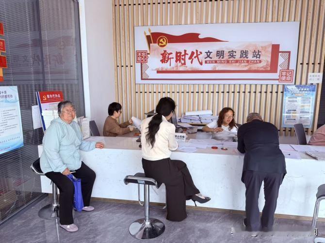 兜牢民生底线 万柏林区织密暖心社会救助保障网
 
近日，万柏林区王化街道九四社区