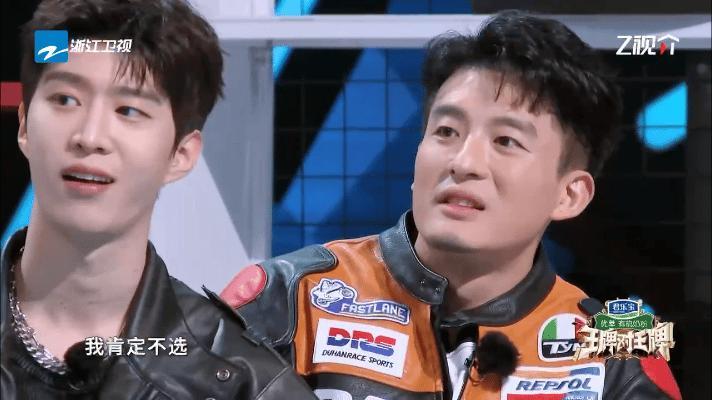 #宋亚轩 今天你是捏到软柿子了#直接把安排明白了！自己拔河都不敢单挑健身达人，便