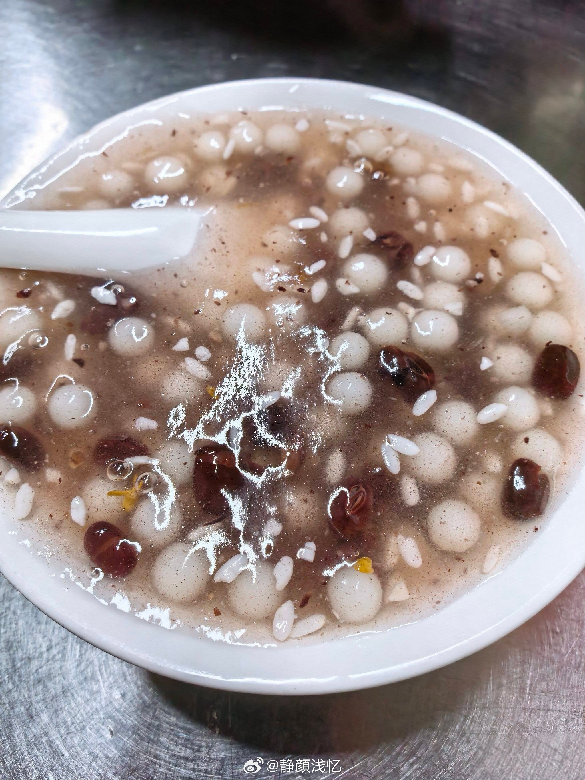 今天早饭赤豆元宵，真的好吃，永远吃不腻。 ​​​