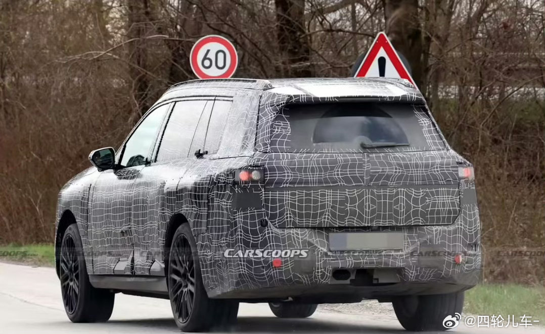 汽车  惊了😦宝马X7要出电动版了。iX7伪装路试车谍照曝光，这么大的车至少得