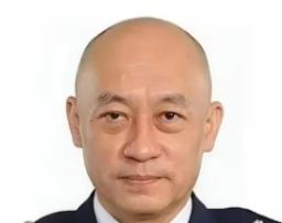 日本自卫队统合司令官、海军大将南云宪一郎说，万一中国和日本像俄罗斯跟乌克兰那样陷